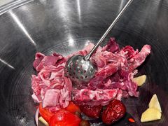 -313羊庄·铁锅烀羊肉·烧烤(草桥店)