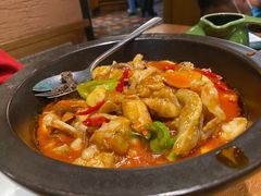 黑松露牛肝菌焖牛蛙-云海肴·汽锅鸡·云南菜(天山百盛优客店)