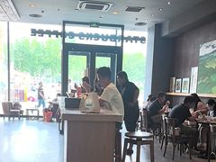 -星巴克(泰安万达店)