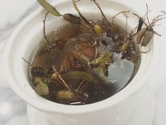 石橄榄炖猪骨-春梅里卤鹅馆·47年老字号(中山路店)
