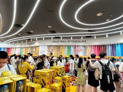 -m豆巧克力世界(上海世茂广场店)