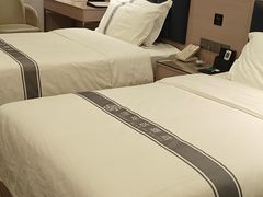 -创兴达酒店(深圳兴东地铁站店)