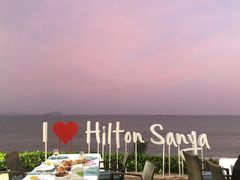 -亚龙湾希尔顿自助餐厅·海鲜·烧烤·沙滩BBQ·现场乐队
