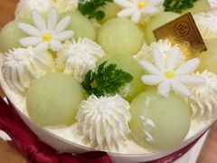 蜜桃奶油蛋糕-卷心卷意·轻甜蛋糕(新光天地店)