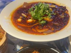-川流不息·地道川菜·小龙虾(新松江路店)