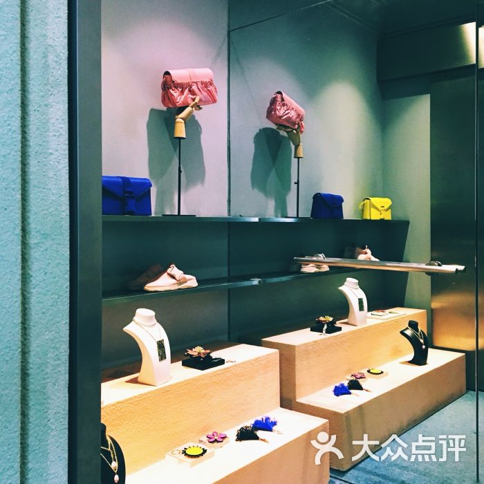 ooak设计师品牌概念店(巨鹿路店)图片 第94张