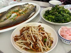 -丹水桥地锅鱼·翘嘴鲌·地方特色全鱼宴(丹江口大坝店)