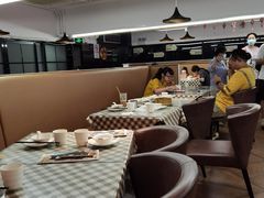 -新大咀港式茶餐厅(宝山万达店)