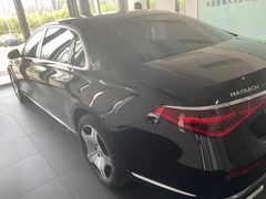 -天津波士信达奔驰4S店(卫津南路店)