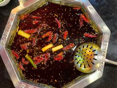 -九尺赵老四鲜鹅肠火锅