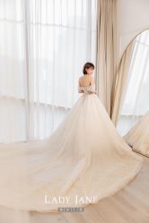 -Lady  Jane高端婚纱礼服馆