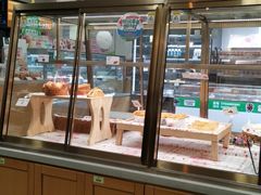 面包甜点陈列柜-仟吉KenGee(兴荣街店)