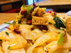 -陇上秦轩西安biangbiang面(EFC欧美金融商业城店)