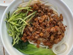 -鲁班喜悦酒店