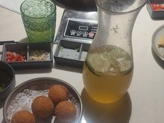 -喃喃椰·糟粕醋·椰子鸡火锅(七堡花园店)