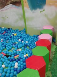 -孩子王(奥克斯广场店)