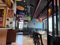 -巷子里小酒馆(繁荣路店)