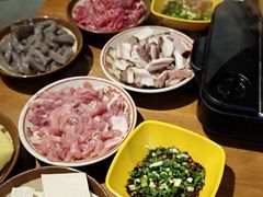 -干老庆贵州留一手烤鱼·地摊火锅(财经大学店)