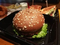 -The Habit Burger Grill 哈比特汉堡(复兴soho店)