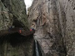 -龙潭大峡谷