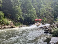 -大围山峡谷漂流