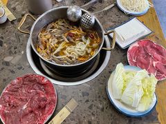-乳仔牛牦牛汤锅 烤羊排(松潘古城店)