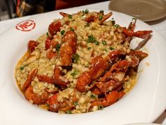 -肥肥虾庄·金牌油焖大虾(汉街SKP店)
