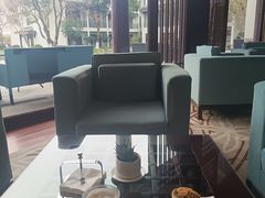 -梁鸿湿地丽笙度假酒店大堂吧