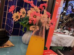 -刘姐啤酒鱼民族演艺餐厅(西街总店)