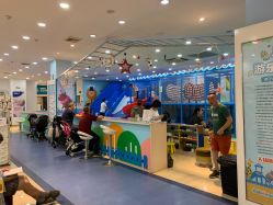 -爱婴室(上海浦建路店)