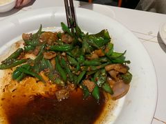 -阿瓦山寨·湘菜现炒·剁椒鱼头王(咸阳总店)