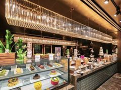 -华邑酒店·鲜艳全日自助餐厅