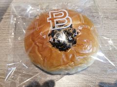 红豆面包-巴黎贝甜(常德路店)