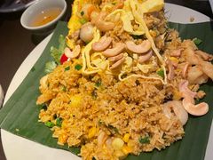 -大头虾越式风味餐厅(光明广场店)