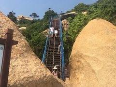 -那琴半岛地质海洋公园