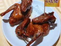 招牌烤乳鸽-石岐佬中山菜馆(张溪店)