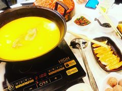 -鲜入围煮花胶鸡海鲜火锅