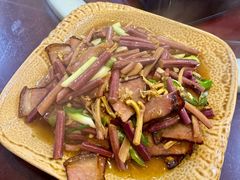 蕨菜炒腊肉-和福餐馆(西江古街店)
