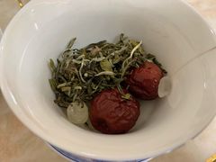 -三升美食城