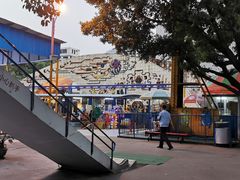 -顺德大良半月城游乐场