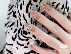 -Pink You美甲洗眉纹绣定制中心