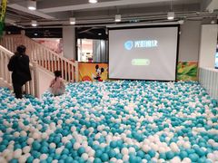 -布鲁豪斯亲子欢乐家庭餐厅