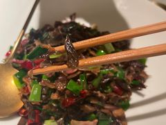 香辣牛肝菌-一坐一忘云南菜(卓悦中心)