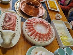 -额尔敦传统涮.冰煮羊火锅(乌兰察布体育场店)
