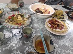 -天天向上素食餐厅(五台山店)