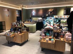 -星巴克臻选(上海中环广场2F店)