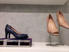 iphone_upload_pic-STUART WEITZMAN(静安嘉里中心店)