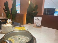 -喃喃椰·糟粕醋·椰子鸡火锅(七堡花园店)