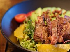 烤牛肉彩虹时蔬沙拉-at cafe 意大利餐厅(集美店)
