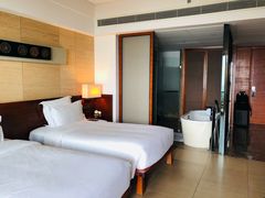 -三亚湾海居铂尔曼度假酒店